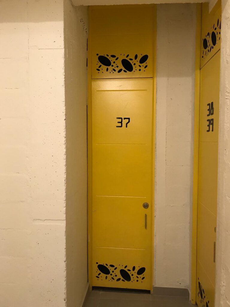 PUERTA DEPOSITO